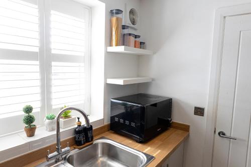 Konyha, Private room in a new build in Heanor központ