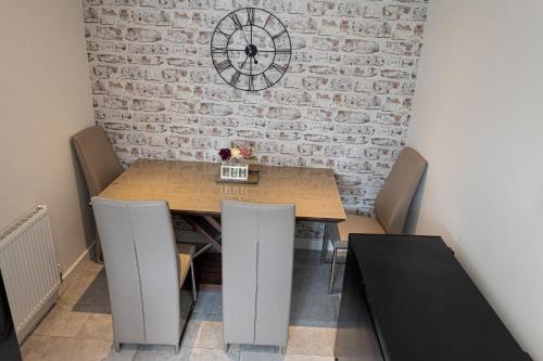 Létesítmények, Private room in a new build in Heanor központ