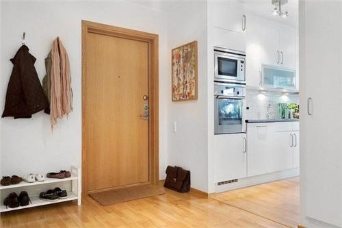 Facilities, Apartment mit 1 Zimmer in Monheim