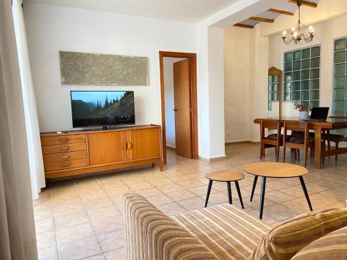 Piso en Vall de Almonacid con vistas, aire acondicionado, Wifi y Smart TV