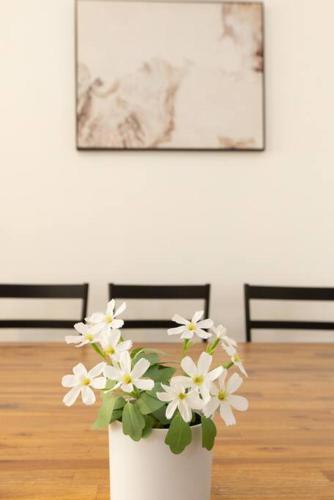 Mins close to Yale University/2Bedrooms/FastWifi in Hamden, USA