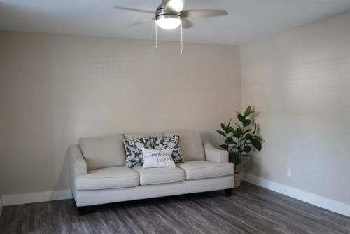 Hosting new in Tampa, USA