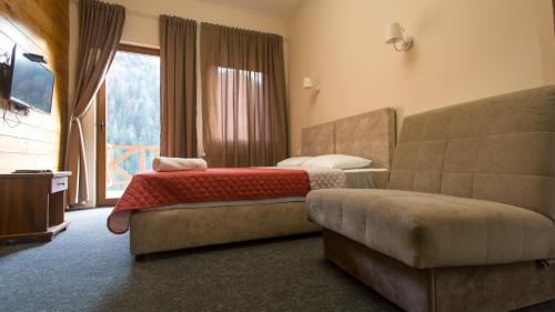 Keystone residences in Smailagića Polje