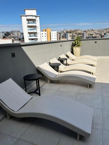 Estudio moderno na melhor localização de Poços