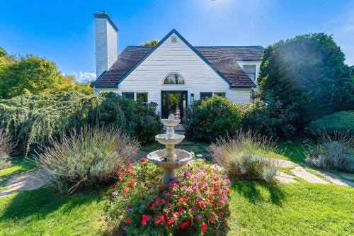 Secret Garden Estate in Southold, USA