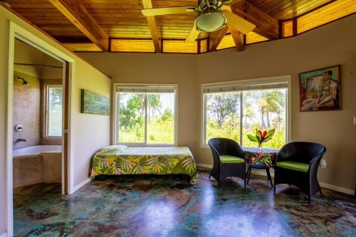 Kalani Oceanside Retreat in Kehena (HI)