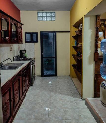 Casa grande en el centro de Mérida 3 habitaciones in Azcorra, Mexico