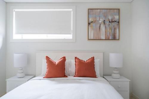 'Starlight' A Slice of the Hollywood Hills in Bexley - image 10