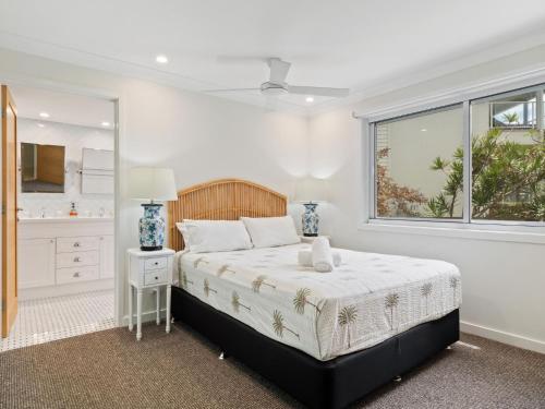 First Point Down by Discover Stradbroke First Point Down by Discover Stradbroke