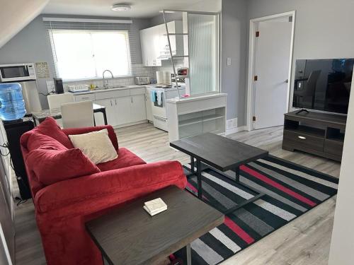 Spotless 2 Bedrooms Suite 2 in Winnipeg