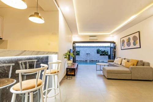 Villa Paddies - Charming 2 BR Canggu with Aircon Living High Speed Wi-Fi, Canggu (foto 5)