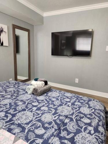 Blue Shark *E1* @ Midtown Large 1BR King Suite, Houston (TX), Texas