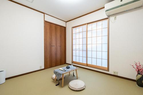 New!Twelve people/ Shin Ookubo 6min/ Pocket WIFI