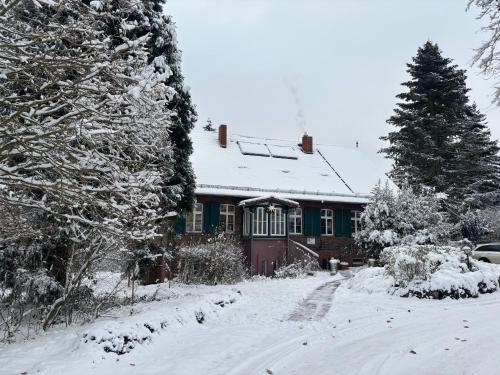 B&B Harzgerode - Forsthaus Neudorf - Bed and Breakfast Harzgerode