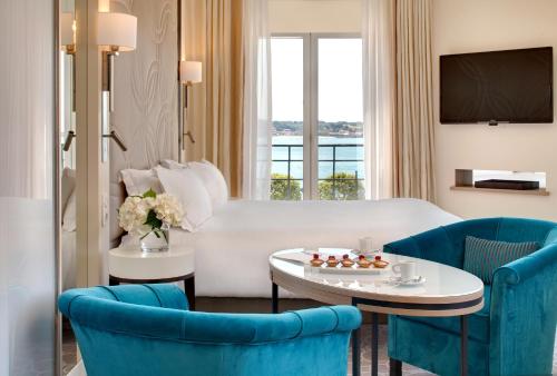 Chambre Double Supérieure - Vue sur Mer - Accès Gratuit au Spa