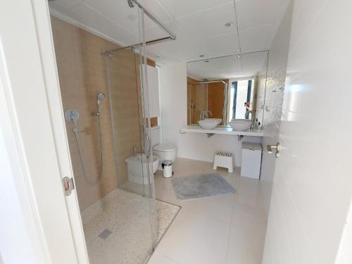 Three-Bedroom Villa image 5