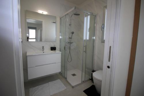 Apartment with Pool View  image 7