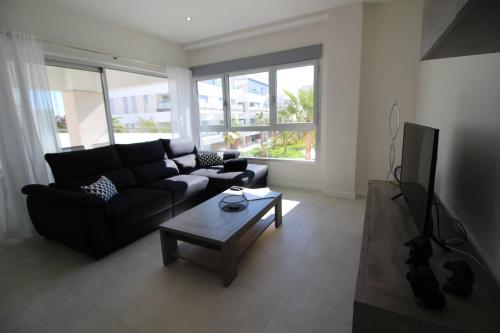 Apartment with Pool View  image 5