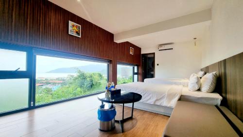 Promotion Early Booker, Thanh Vân Villa 6 Bedrooms, Pool, BBQ, Karaoke & Sauna