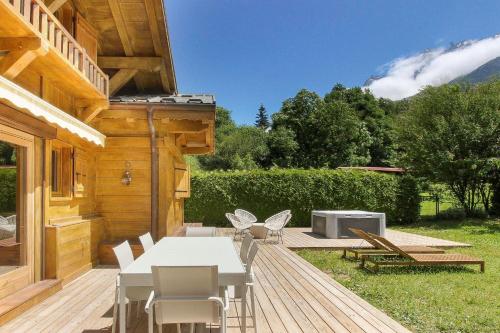 Chalet Béchar - 10pax - 155m2 Rénové - Sauna - Jacuzzi - Vues sur le Massif du Mont-Blanc Les Houches