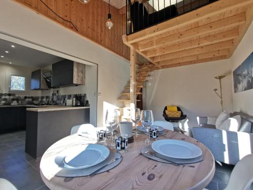 Apt Nala - Sunny Renovated Duplex - 2bed apt - Views - Hikes Les Houches