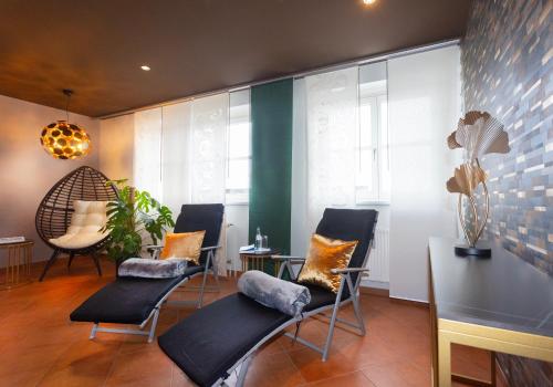 Swimming pool, Hotel Carolinenhof in Wilmersdorf