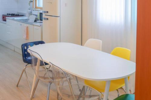 [New]Spellbinding House/ Hongik St. Exit2 10min