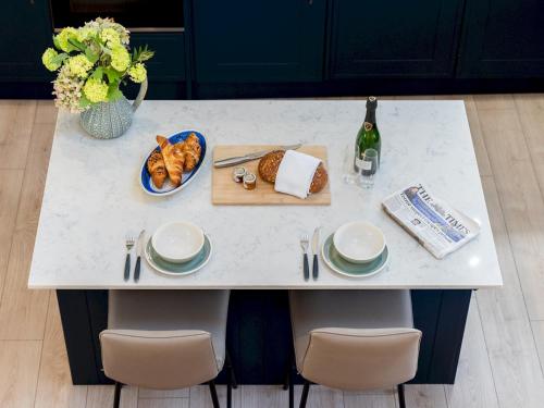 設施, Converted Hop House Apt - Old Amersham - Chilterns - Pass the Keys in 阿默舍姆