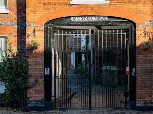 設施, Converted Hop House Apt - Old Amersham - Chilterns - Pass the Keys in 阿默舍姆