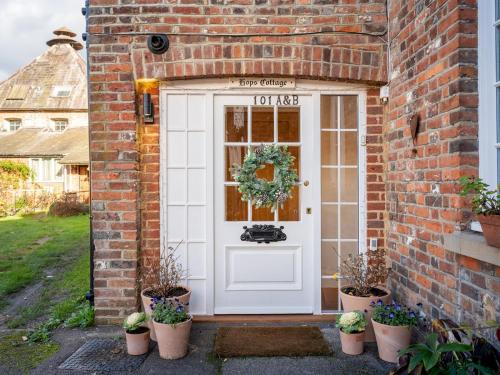 外部景觀, Converted Hop House Apt - Old Amersham - Chilterns - Pass the Keys in 阿默舍姆
