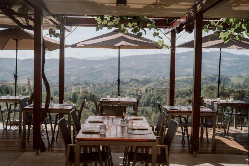 Restaurante, Mahorko Wein Wellness Wasserbuffel in Glanz An Der Weinstrasse