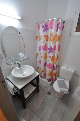 Double Room image 4