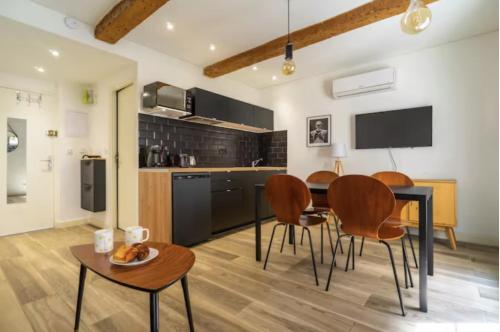 1BRE - Splendide appartement Vieux-Port, Marseille (photo 10)