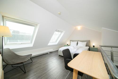 Favorite Stays -Suite and More - Altstadt, Düsseldorf (photo 11)