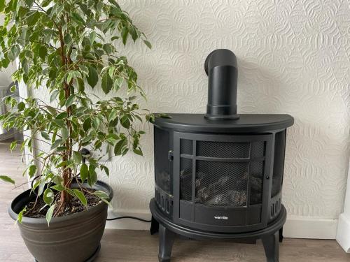 Pass the Keys The Cabin Stylish and Elegant for 4 and Furry Friends photo 3