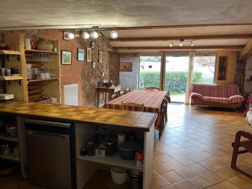 Kitchen, Chambres d'hotes Gite Saint Roch in Le Boulou