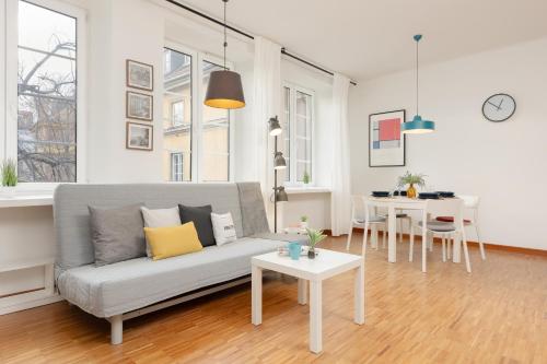 Warsaw Old Town Spacious Studio Piwna by Noclegi Renters, Varšava