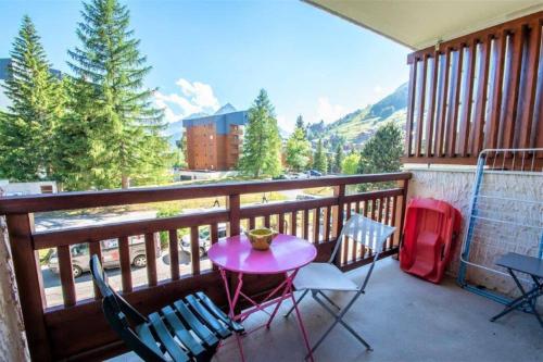 شرفة/ تراس, Grand studio 2 Alpes hypercentre pied des pistes in ليه دوز الب