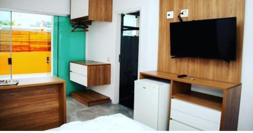 Triple Room with Balcony image 1