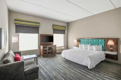 Hampton Inn & Suites Dallas-Allen - image 5