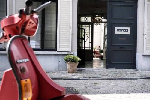Ganda Rooms & Suites - Hôtel - Gand