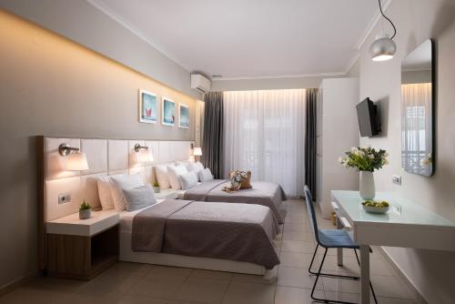 1 double bed, 1 twin bed, 1 sofa bed