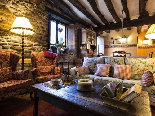 Közös társalgó / TV, Hotel Rural Zalama in Noceco De Montija