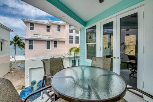 261 Key West Court - Beachside Luxury Island Home with Pool - image 12