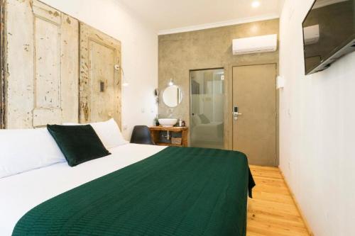 262 Boutique Hotel - image 11
