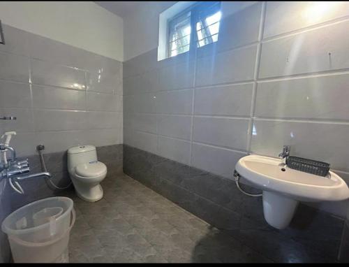 Deluxe Family Room image 8