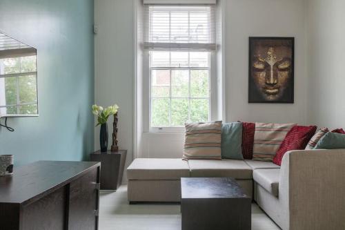 Charming 1 BR flat near Hyde Park, Londra