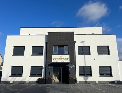 BonApart 4