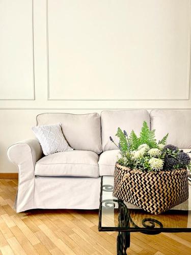 CHARMING COMO - Apartment downtown in the pedestrian area with 2 double bedrooms and 2 complete bathrooms a spacious living room and full equipped kitchen, Комо (фото 3)