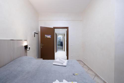 Apartment with Sea View image 10